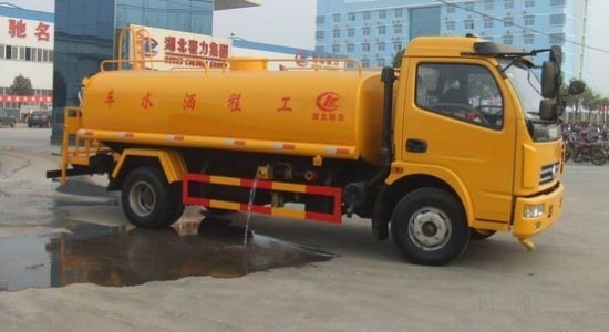 東風(fēng)多利卡<a href=http://m.latex-foam.cn/ssc target=_blank class=infotextkey>灑水車</a>